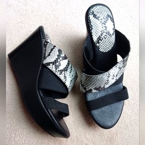 Charles David Platform Wedge Sandals
